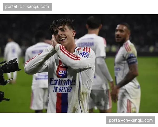 里昂客场2-0力克尼斯，托利索破门纳尔泰建功延续13连胜强势