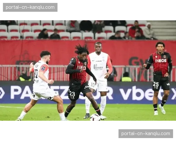 蒙彼利埃3-2逆转梅斯，上演补时绝杀